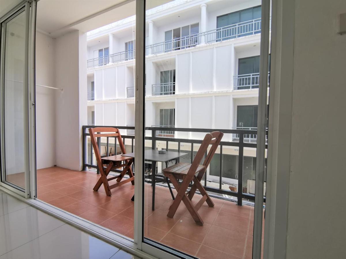 Sure Guesthouse Kamala Beach Esterno foto