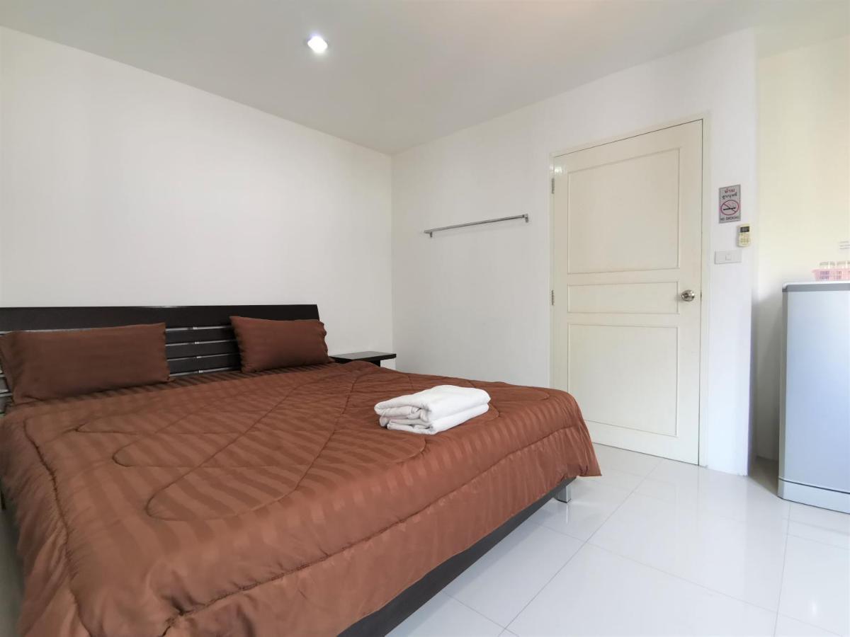 Sure Guesthouse Kamala Beach Esterno foto