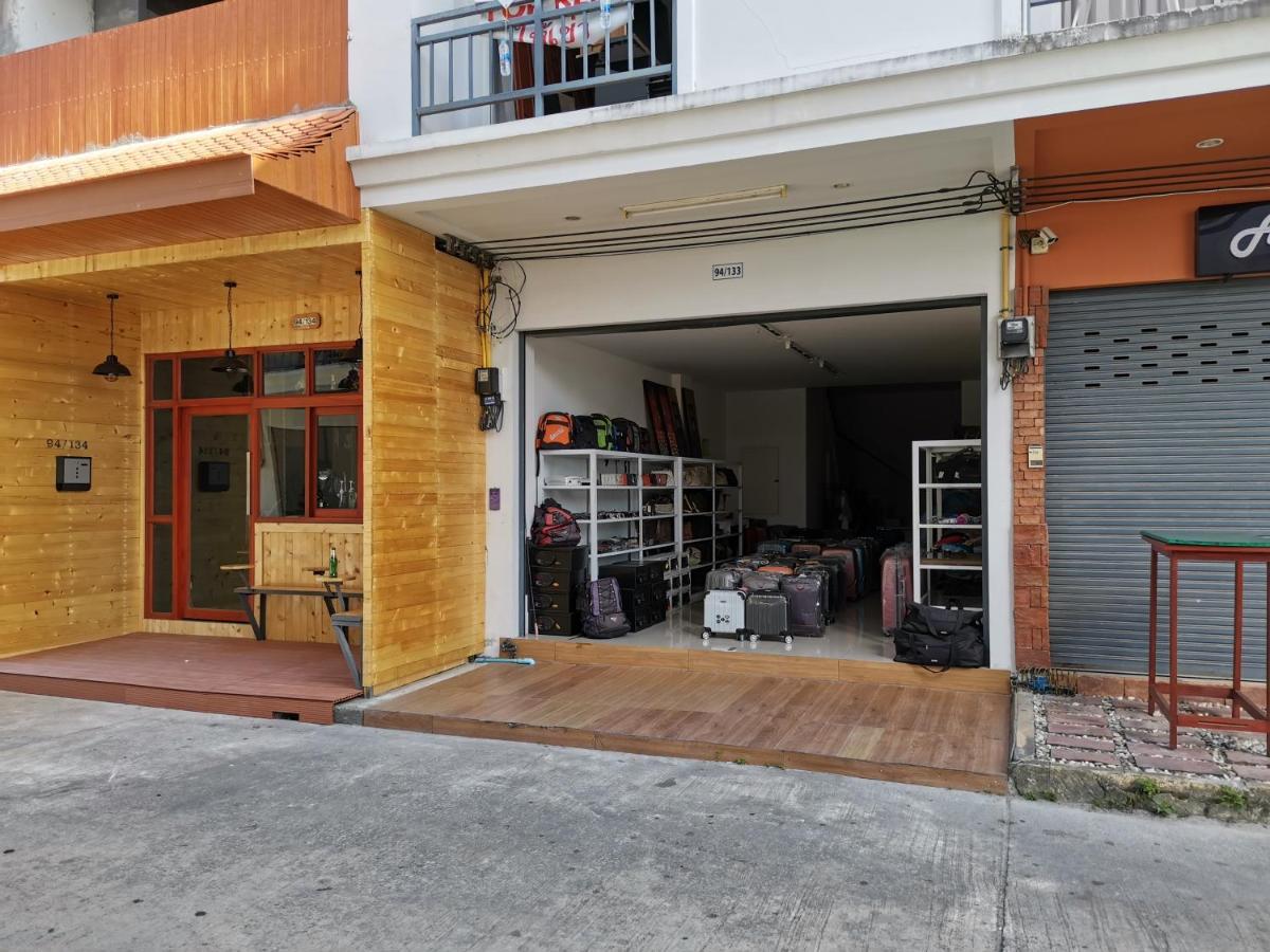 Sure Guesthouse Kamala Beach Esterno foto